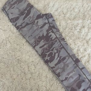 lululemon size 6 leggings